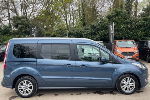 Ford Grand Tourneo Connect TITANIUM TDCI - 5 SEATER - KEYLESS ENTRY -CRUISE CONTROL - 1 OWNER 4