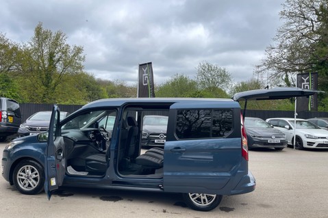 Ford Grand Tourneo Connect TITANIUM TDCI - 5 SEATER - KEYLESS ENTRY -CRUISE CONTROL - 1 OWNER 19