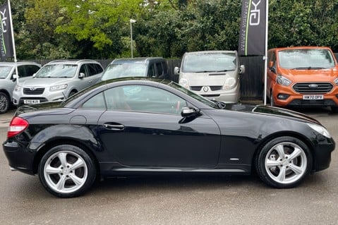 Mercedes-Benz SLK SLK350 AMG EDITION - VERY RARE MANUAL V6 WITH EXCLUSIVE LEATHER 22