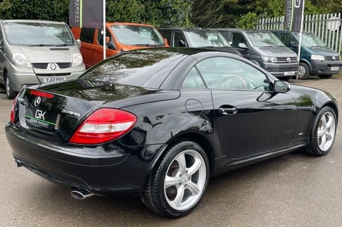 Mercedes-Benz SLK SLK350 AMG EDITION - VERY RARE MANUAL V6 WITH EXCLUSIVE LEATHER 23