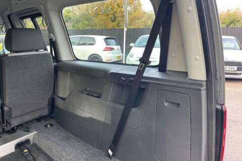 Volkswagen Caddy Maxi Life C20 LIFE TDI DSG - WAV -WHEELCHAIR ACCESSIBLE VEHICLE - AUTOMATIC 45