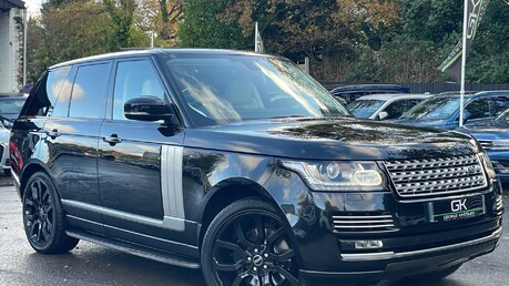 Land Rover Range Rover SDV8 VOGUE SE - ONE LADY OWNER - SLIDING PAN ROOF -SIDE STEPS