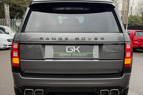Land Rover Range Rover SDV8 AUTOBIOGRAPHY - SVO DESIGN PACK - FULL LAND ROVER SERVICE HISTORY 24