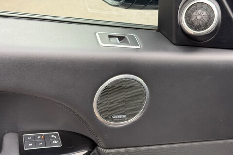 Land Rover Range Rover SDV8 AUTOBIOGRAPHY - SVO DESIGN PACK - FULL LAND ROVER SERVICE HISTORY 28