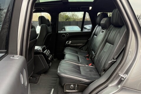 Land Rover Range Rover SDV8 AUTOBIOGRAPHY - SVO DESIGN PACK - FULL LAND ROVER SERVICE HISTORY 17