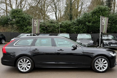 Volvo V90 D4 MOMENTUM PRO - FULL VOLVO SERVICE HISTORY - ADAPTIVE CRUISE CONTROL  4