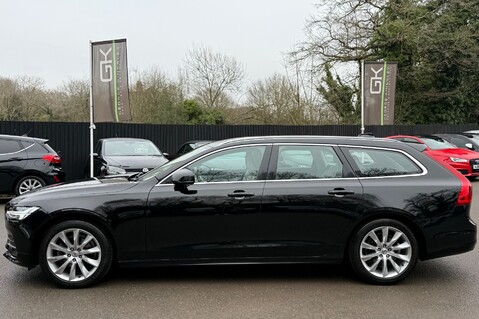 Volvo V90 D4 MOMENTUM PRO - FULL VOLVO SERVICE HISTORY - ADAPTIVE CRUISE CONTROL  8