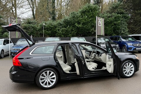 Volvo V90 D4 MOMENTUM PRO - FULL VOLVO SERVICE HISTORY - ADAPTIVE CRUISE CONTROL  16