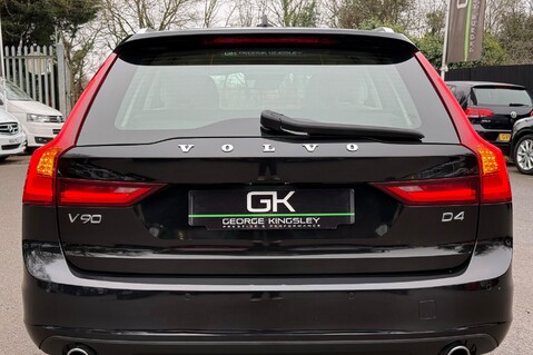 Volvo V90 D4 MOMENTUM PRO - FULL VOLVO SERVICE HISTORY - ADAPTIVE CRUISE CONTROL  22