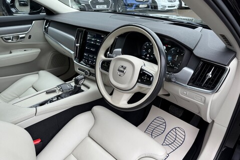 Volvo V90 D4 MOMENTUM PRO - FULL VOLVO SERVICE HISTORY - ADAPTIVE CRUISE CONTROL  13