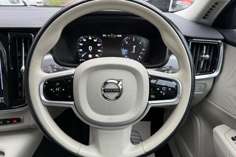 Volvo V90 D4 MOMENTUM PRO - FULL VOLVO SERVICE HISTORY - ADAPTIVE CRUISE CONTROL  6