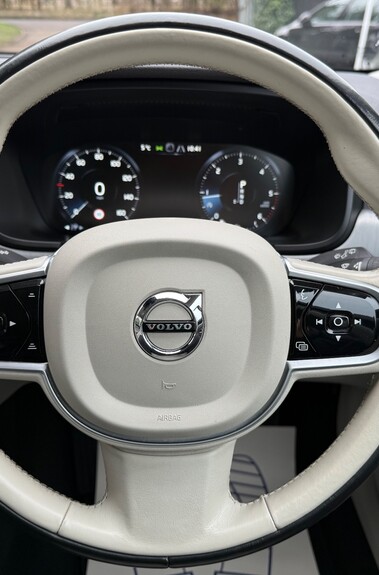 Volvo V90 D4 MOMENTUM PRO - FULL VOLVO SERVICE HISTORY - ADAPTIVE CRUISE CONTROL  