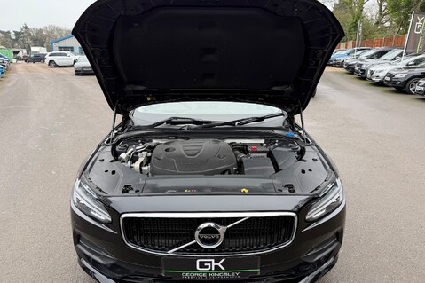 Volvo V90 D4 MOMENTUM PRO - FULL VOLVO SERVICE HISTORY - ADAPTIVE CRUISE CONTROL  61