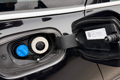 Volvo V90 D4 MOMENTUM PRO - FULL VOLVO SERVICE HISTORY - ADAPTIVE CRUISE CONTROL  62