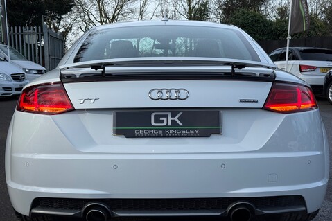Audi TT TFSI QUATTRO S LINE -SUPERSPORTS SEATS -TECH PK -19 INCH ALLOYS - FSH 19