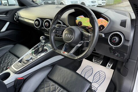 Audi TT TFSI QUATTRO S LINE -SUPERSPORTS SEATS -TECH PK -19 INCH ALLOYS - FSH 13