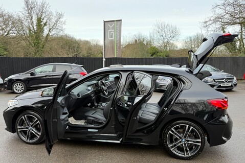 BMW 1 Series 118D M SPORT AUTOMATIC - FULL SERVICE HISTORY  19