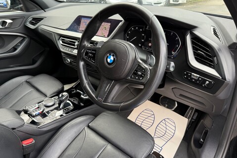 BMW 1 Series 118D M SPORT AUTOMATIC - FULL SERVICE HISTORY  14