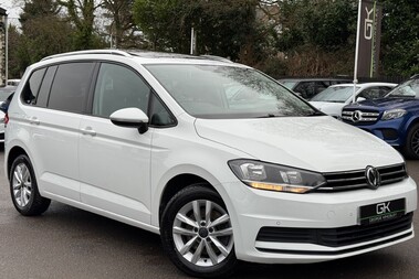 Volkswagen Touran SE FAMILY TDI DSG - PANORAMIC SUNROOF - FULL VW SERVICE HISTORY