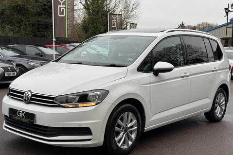 Volkswagen Touran SE FAMILY TDI DSG - PANORAMIC SUNROOF - FULL VW SERVICE HISTORY 10