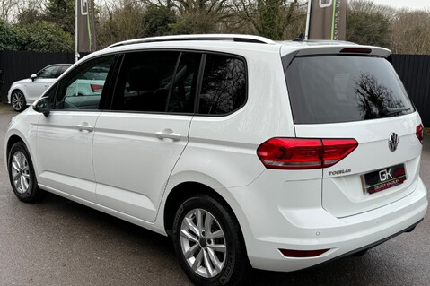 Volkswagen Touran SE FAMILY TDI DSG - PANORAMIC SUNROOF - FULL VW SERVICE HISTORY 2