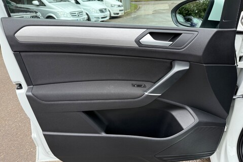 Volkswagen Touran SE FAMILY TDI DSG - PANORAMIC SUNROOF - FULL VW SERVICE HISTORY 26