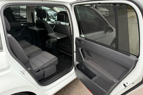 Volkswagen Touran SE FAMILY TDI DSG - PANORAMIC SUNROOF - FULL VW SERVICE HISTORY 31