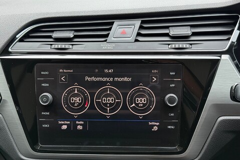 Volkswagen Touran SE FAMILY TDI DSG - PANORAMIC SUNROOF - FULL VW SERVICE HISTORY 43