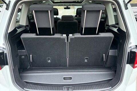 Volkswagen Touran SE FAMILY TDI DSG - PANORAMIC SUNROOF - FULL VW SERVICE HISTORY 59