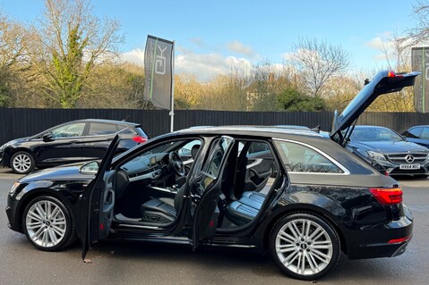 Audi A4 AVANT 3.0 TDI QUATTRO S LINE - TECH PACK -COMFORT & SOUND -19 INCH ALLOYS 19