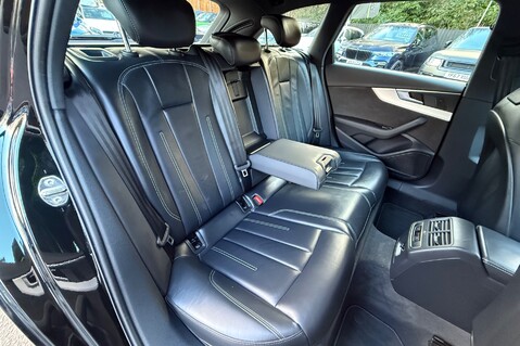 Audi A4 AVANT 3.0 TDI QUATTRO S LINE - TECH PACK -COMFORT & SOUND -19 INCH ALLOYS 33