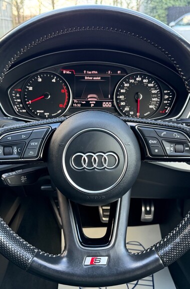 Audi A4 AVANT 3.0 TDI QUATTRO S LINE - TECH PACK -COMFORT & SOUND -19 INCH ALLOYS 