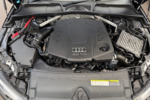 Audi A4 AVANT 3.0 TDI QUATTRO S LINE - TECH PACK -COMFORT & SOUND -19 INCH ALLOYS 65