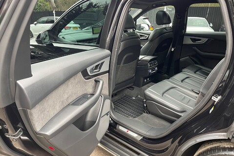Audi Q7 TDI QUATTRO S LINE -£17K EXTRAS- TOUR/STYLE/COMF/SOUND/TECH PACKS -MATRIX 32