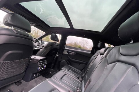 Audi Q7 TDI QUATTRO S LINE -£17K EXTRAS- TOUR/STYLE/COMF/SOUND/TECH PACKS -MATRIX 33