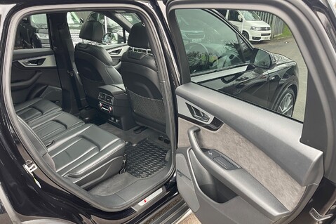Audi Q7 TDI QUATTRO S LINE -£17K EXTRAS- TOUR/STYLE/COMF/SOUND/TECH PACKS -MATRIX 36
