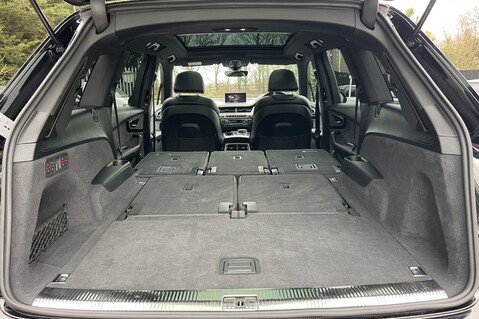 Audi Q7 TDI QUATTRO S LINE -£17K EXTRAS- TOUR/STYLE/COMF/SOUND/TECH PACKS -MATRIX 74