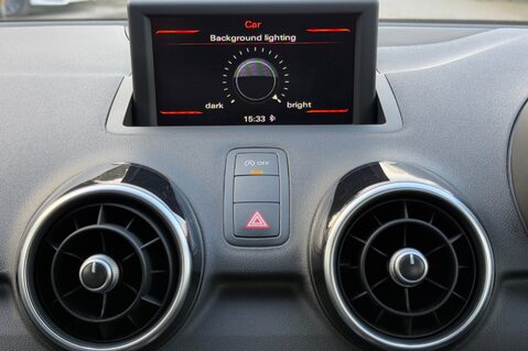 Audi A1 SPORTBACK TFSI SPORT -£20 ROAD TAX -CRUISE CONTROL -ONE OWNER -F/S/H 37
