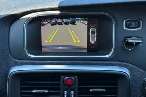 Volvo V40 T2 MOMENTUM NAV PLUS - REVERSE CAMERA - FULL VOLVO SERVICE HISTORY 9
