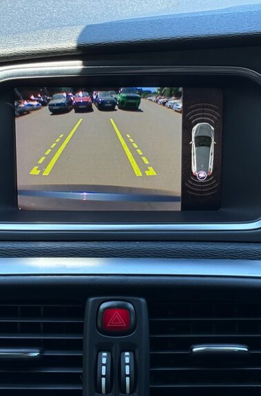 Volvo V40 T2 MOMENTUM NAV PLUS - REVERSE CAMERA - FULL VOLVO SERVICE HISTORY 