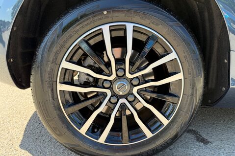 Volvo V40 T2 MOMENTUM NAV PLUS - REVERSE CAMERA - FULL VOLVO SERVICE HISTORY 50