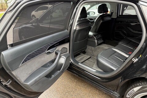 Audi A8 L TDI QUATTRO MHEV - LWB -LONG WHEEL BASE - REAR SEAT PACKAGE -MATRIX LED 33