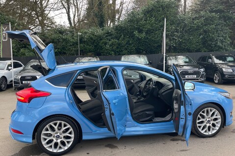 Ford Focus ZETEC S - £20 ROAD TAX 11