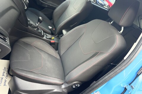 Ford Focus ZETEC S - £20 ROAD TAX 17