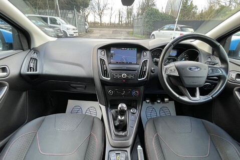 Ford Focus ZETEC S - £20 ROAD TAX 19