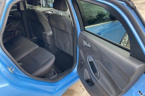 Ford Focus ZETEC S - £20 ROAD TAX 24