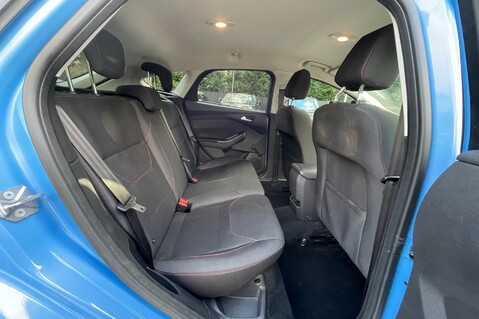 Ford Focus ZETEC S - £20 ROAD TAX 26