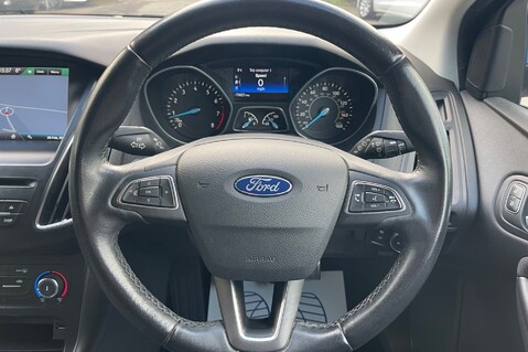 Ford Focus ZETEC S - £20 ROAD TAX 30