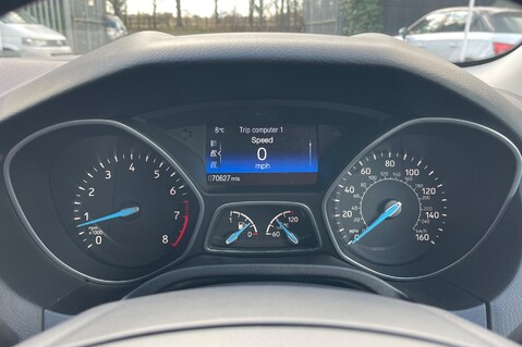 Ford Focus ZETEC S - £20 ROAD TAX 35