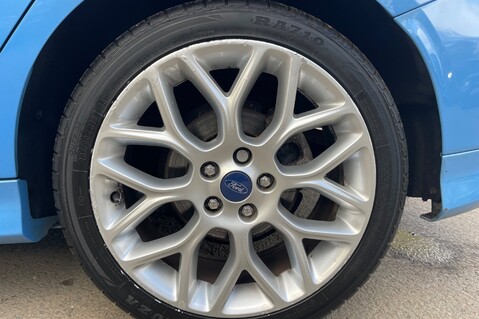 Ford Focus ZETEC S - £20 ROAD TAX 48